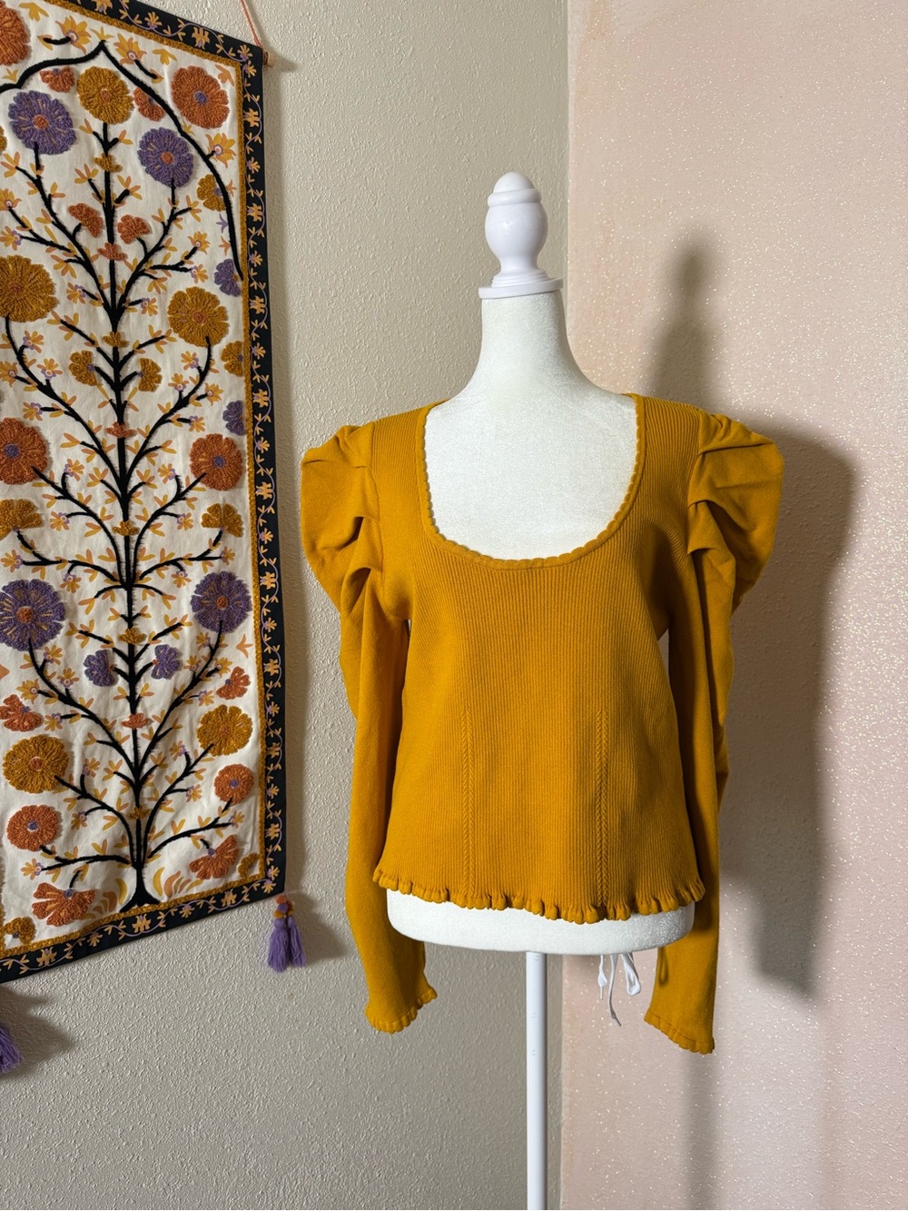 FARM Rio Mustard Scoop-Neck Long Sleeve Top